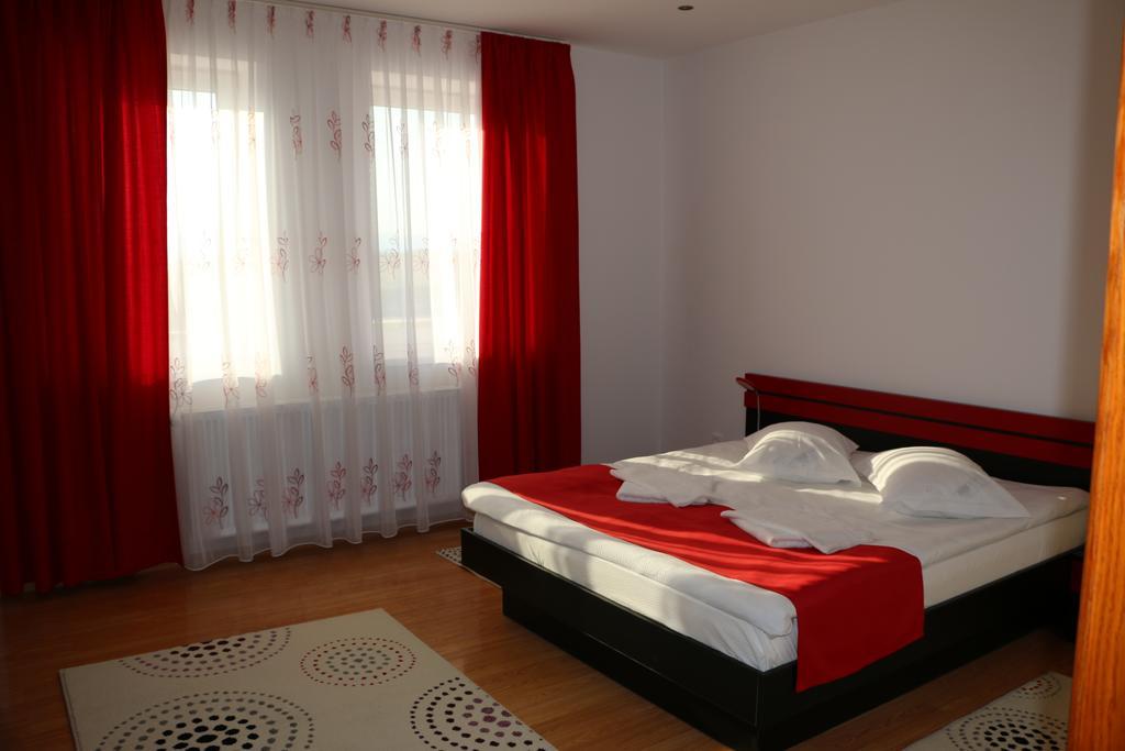 Sanderson Apartments Miercurea Ciuc Room photo